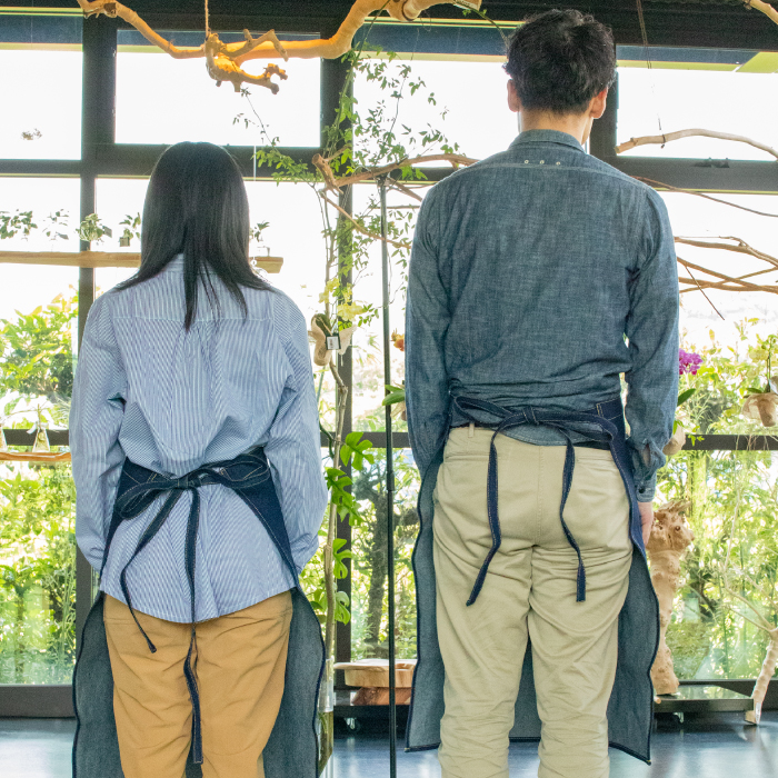 デニムエプロン腰下2